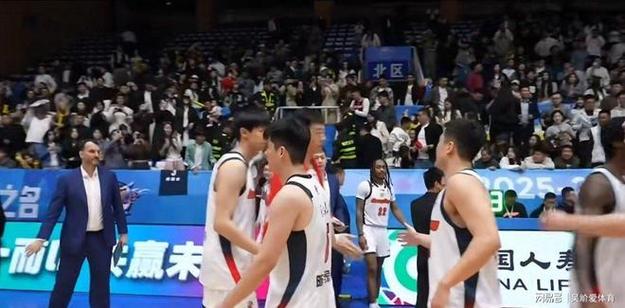 广东48分狂胜送四川32连败徐杰20分陈家政15分张皓嘉正负值+49