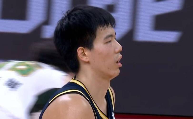 焦泊乔被交易杜锋公开回应,给出2点解释,态度明确,点名2小将