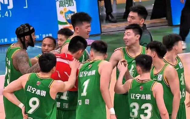 辽篮第八外援正式敲定！2米06全能内线火速驰援，本赛季场均18+9