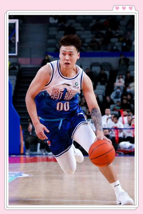 望无大碍!媒体人:赵睿热身时腿部意外拉伤将缺席本场比赛