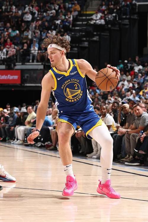 后面没怎么上!波杰姆斯基只打17分钟8投4中拿到14分6板5助