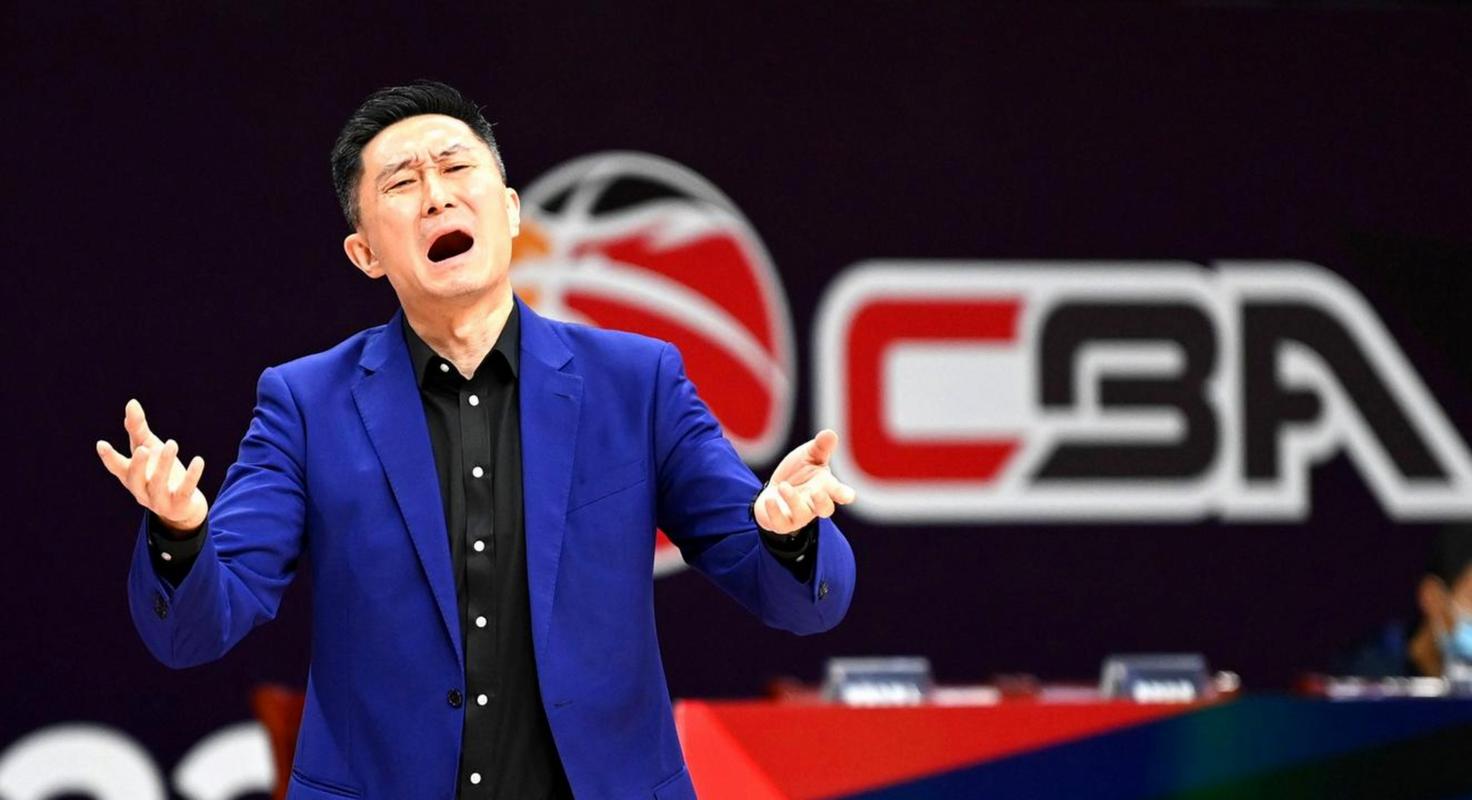 代表作！18岁小将砍22分8板，球迷问杜锋：他能把谁替换下来呢