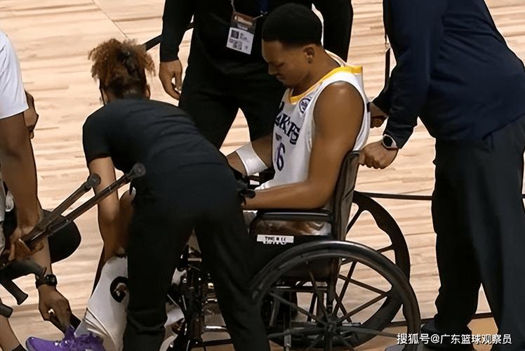 贝兹利被裁！“宁波男篮当场裁掉外援”相关词条冲上微博热搜第一
